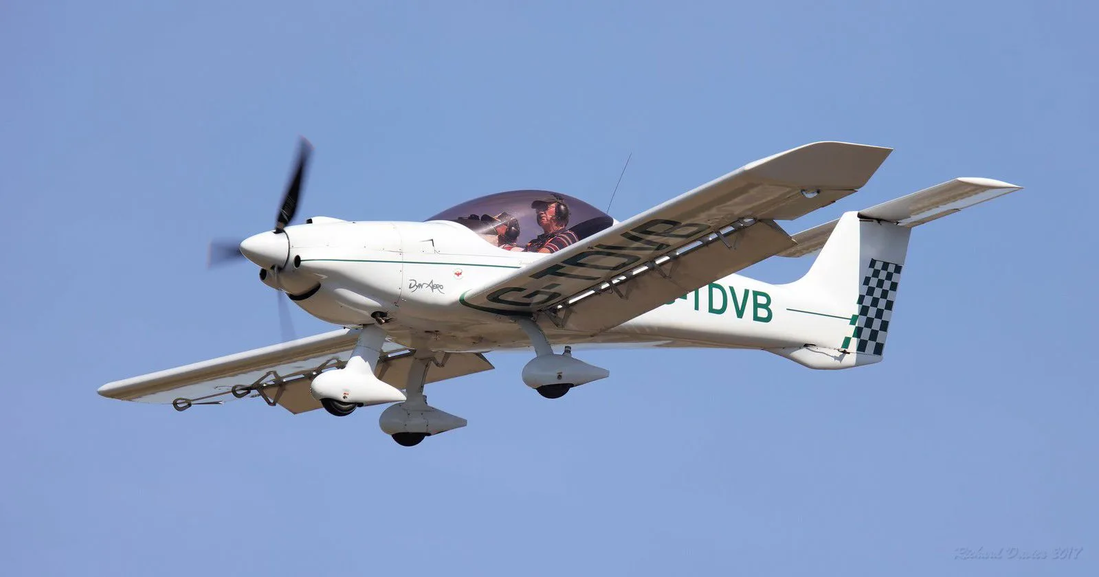 Marketing image of a 2004 Dyn'Aero MCR-01.