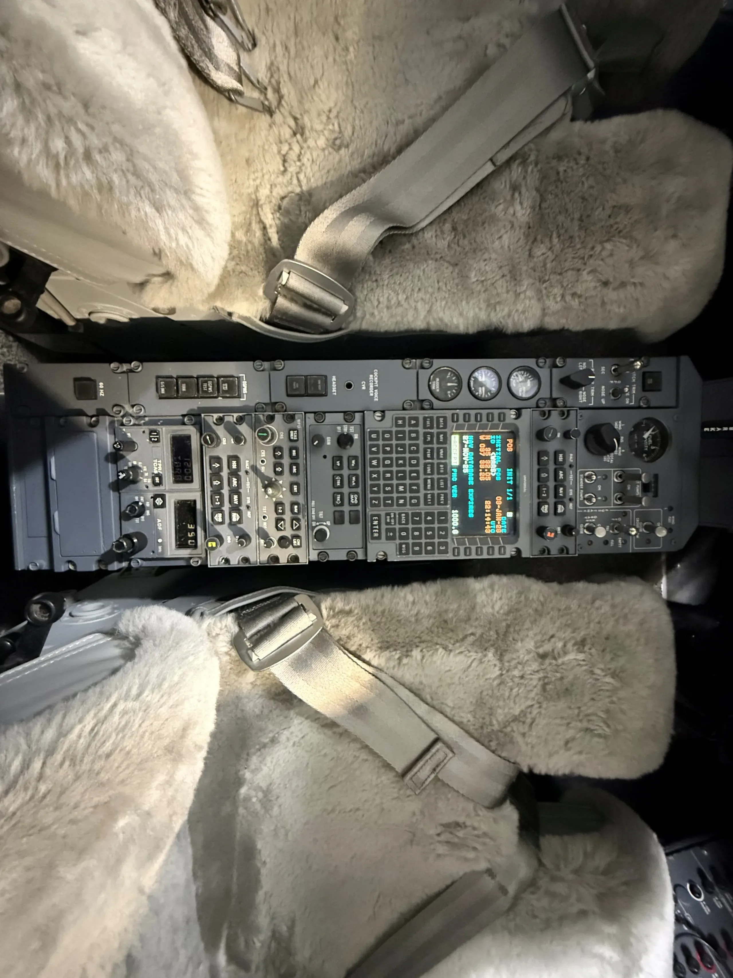 Cockpit and instrument panel of a 2000 Learjet 31A.