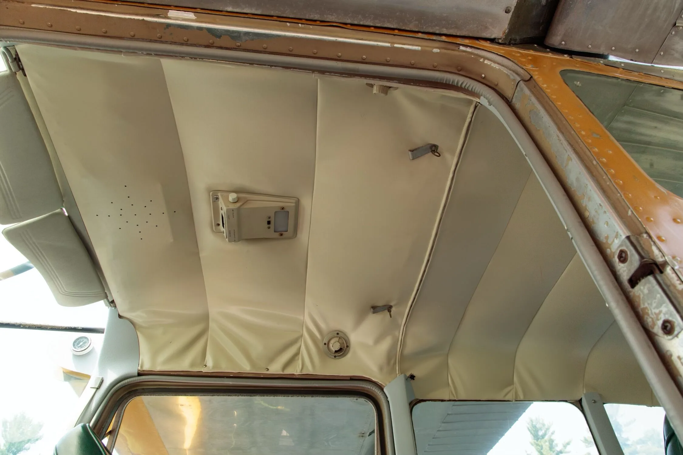 Cabin interior of a 1969 Cessna Skywagon 180.
