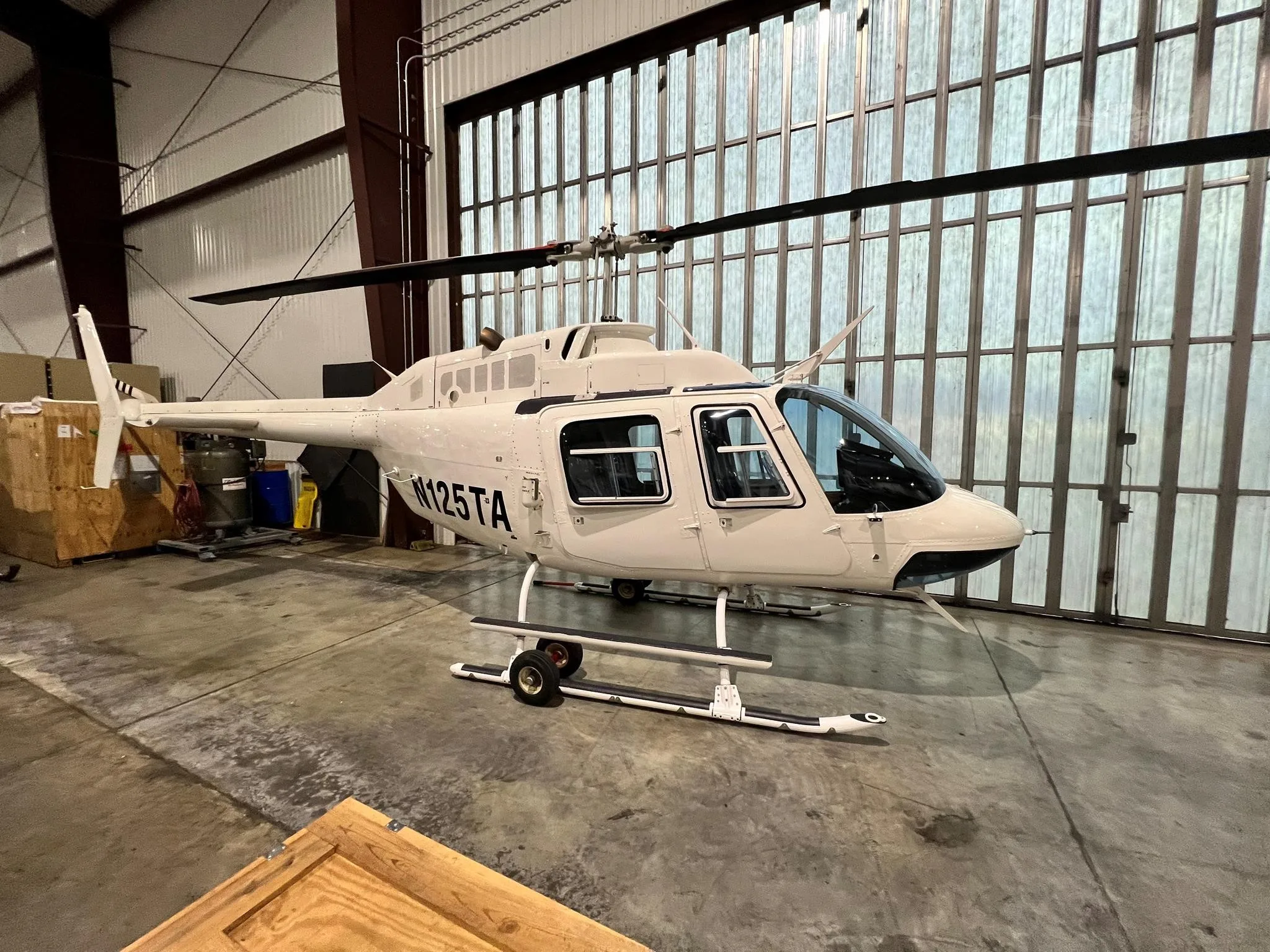 Exterior view of a 1974 BELL 206B III, N125TA.