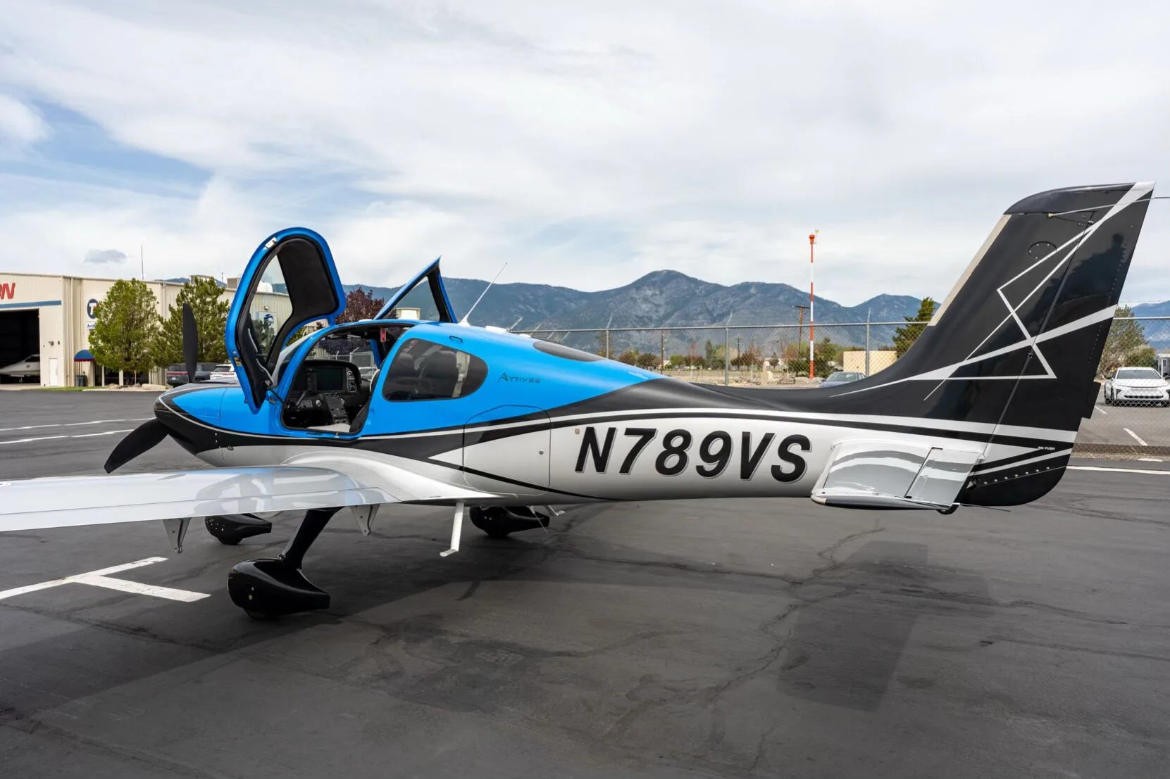 Engine detail of a 2020 Cirrus SR22-G6 TURBO.