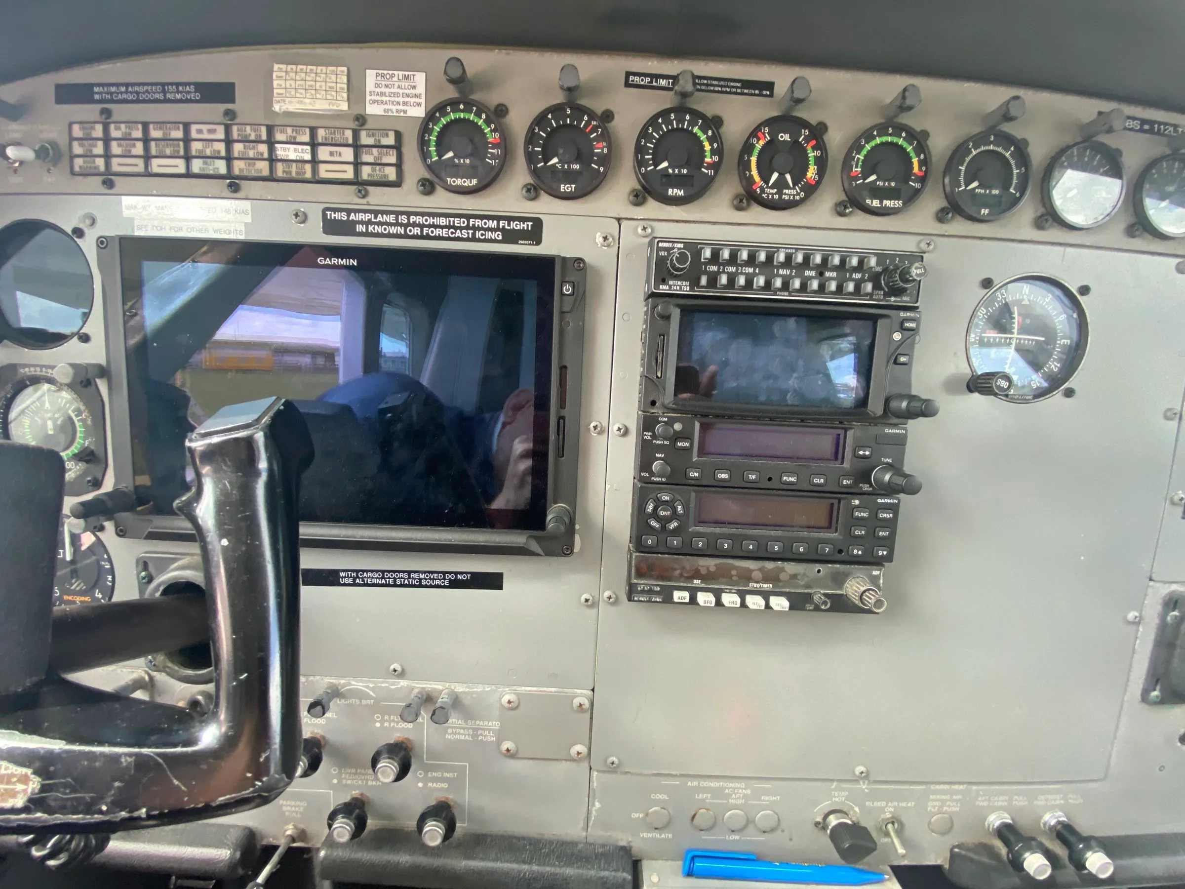 Cockpit and instrument panel of a 2002 Cessna 208 Supervan 900.