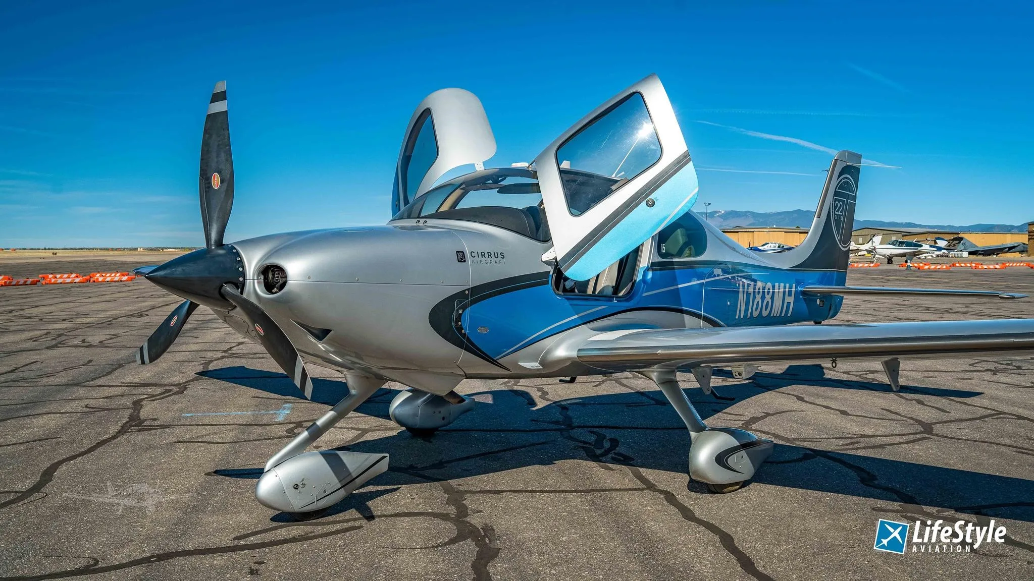 Exterior view of a 2013 CIRRUS SR22-G5 TURBO, N188MH.