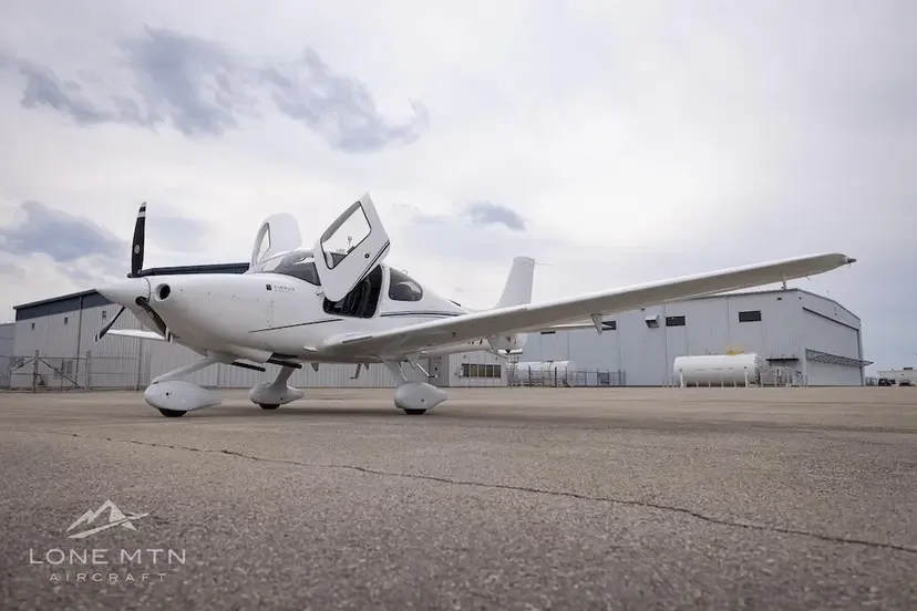 Cirrus SR22 G2