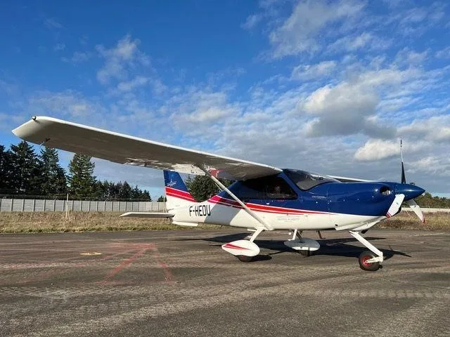 Exterior view of a 2020 TECNAM P2010 MKII, F-HEDU.