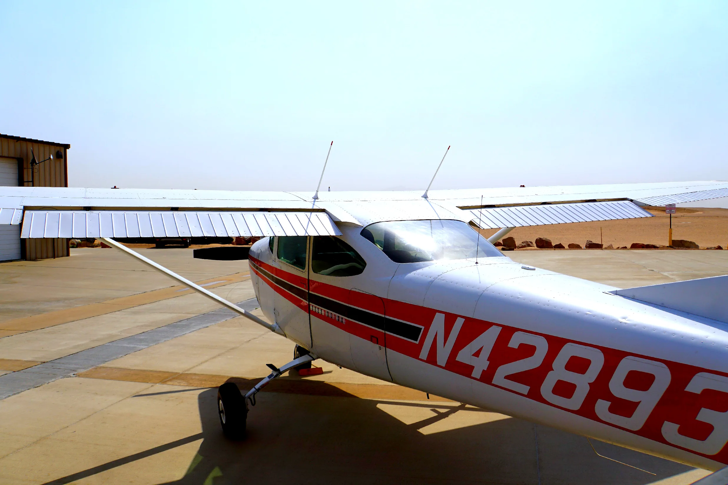 Exterior view of a 1968 Cessna 182L SKYLANE.