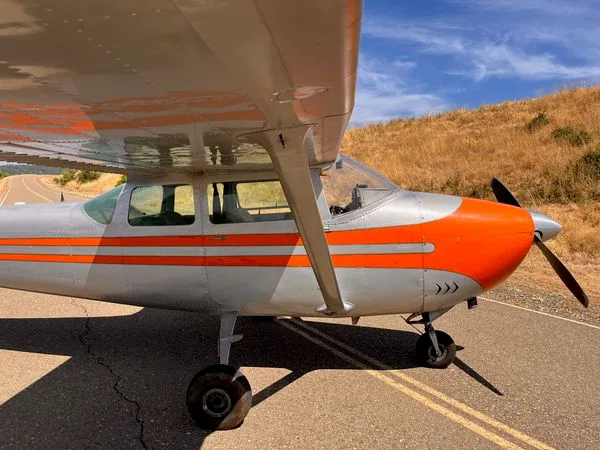 Marketing image of a 1962 Cessna 182e skylane.