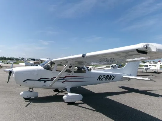 Marketing image of a 2018 Cessna 172S.