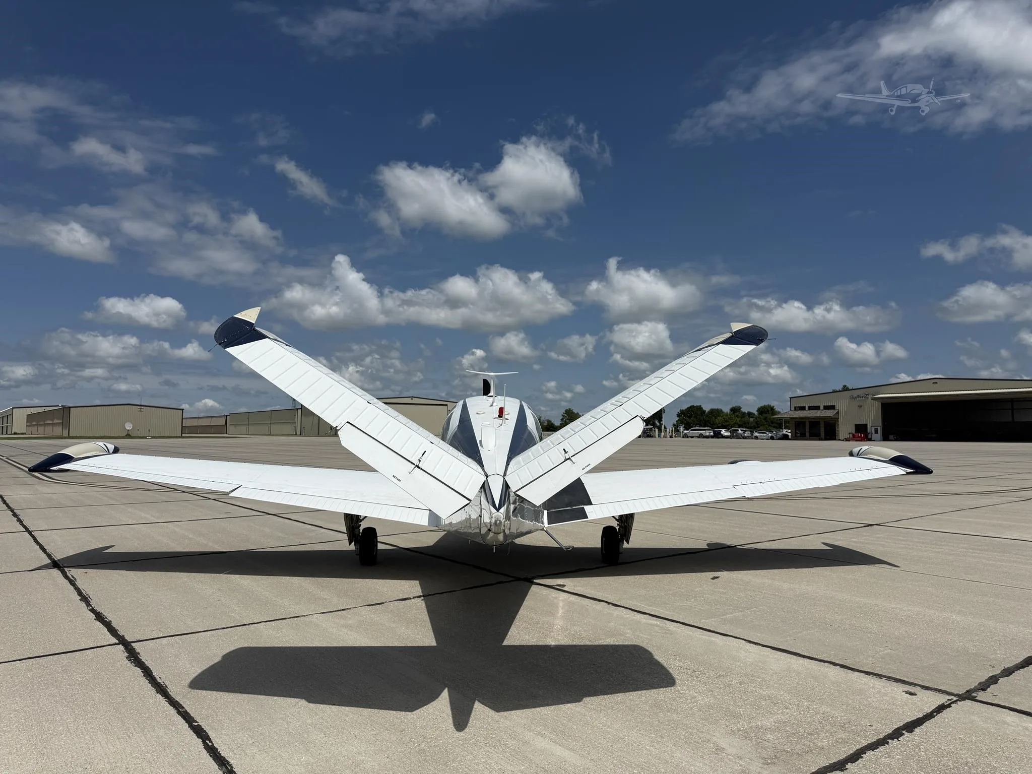Exterior view of a 1976 BEECHCRAFT V35B BONANZA, N3206L.