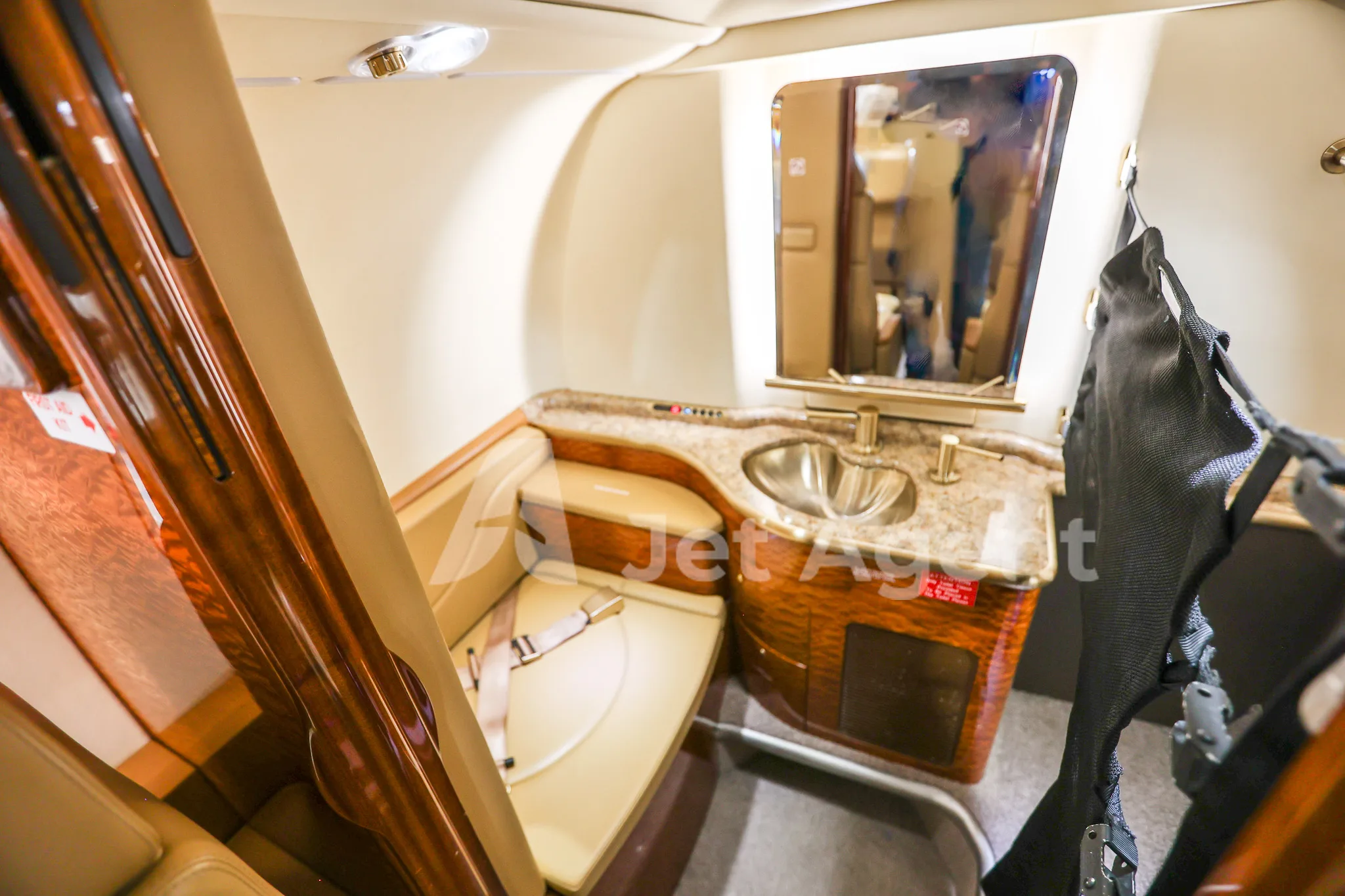 Cabin interior of a 2004 Bombardier learjet 40xr.