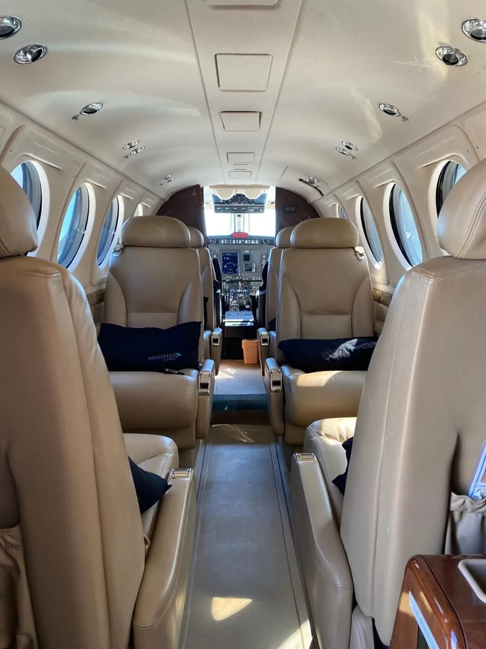 Cabin interior of a 2014 BEECHCRAFT KING AIR 250.