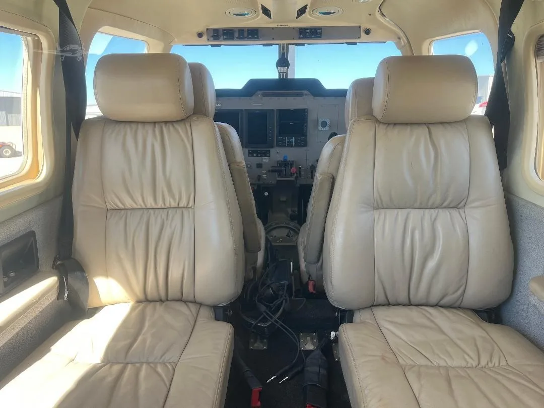 Cabin interior of a 2003 PIPER SARATOGA II HP.