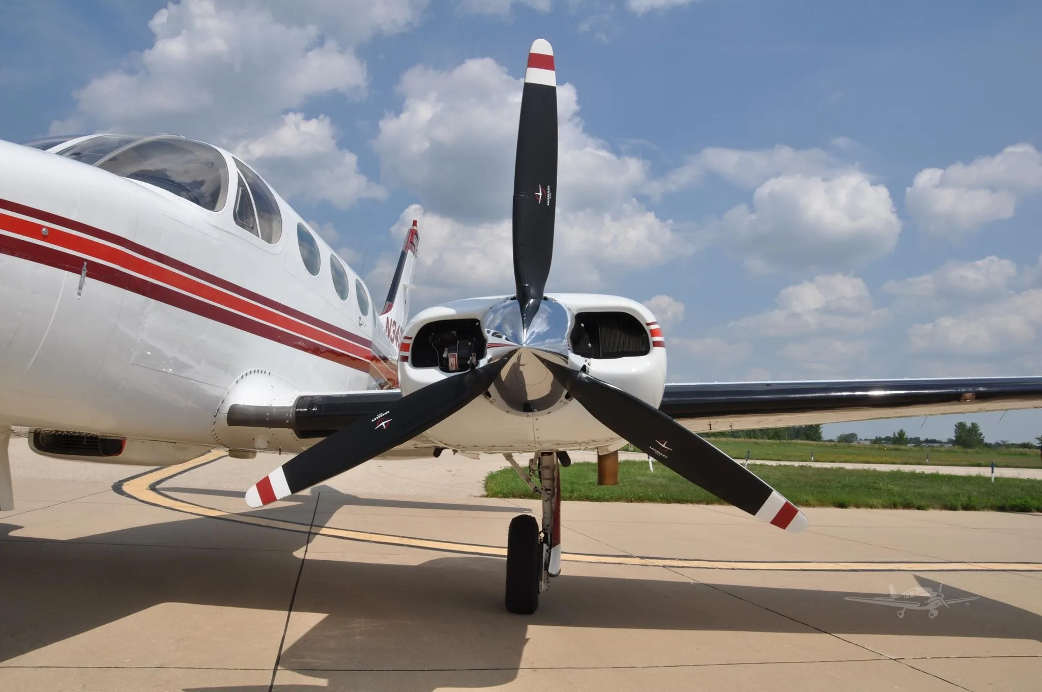 Exterior view of a 1980 CESSNA 340A, N340PC.