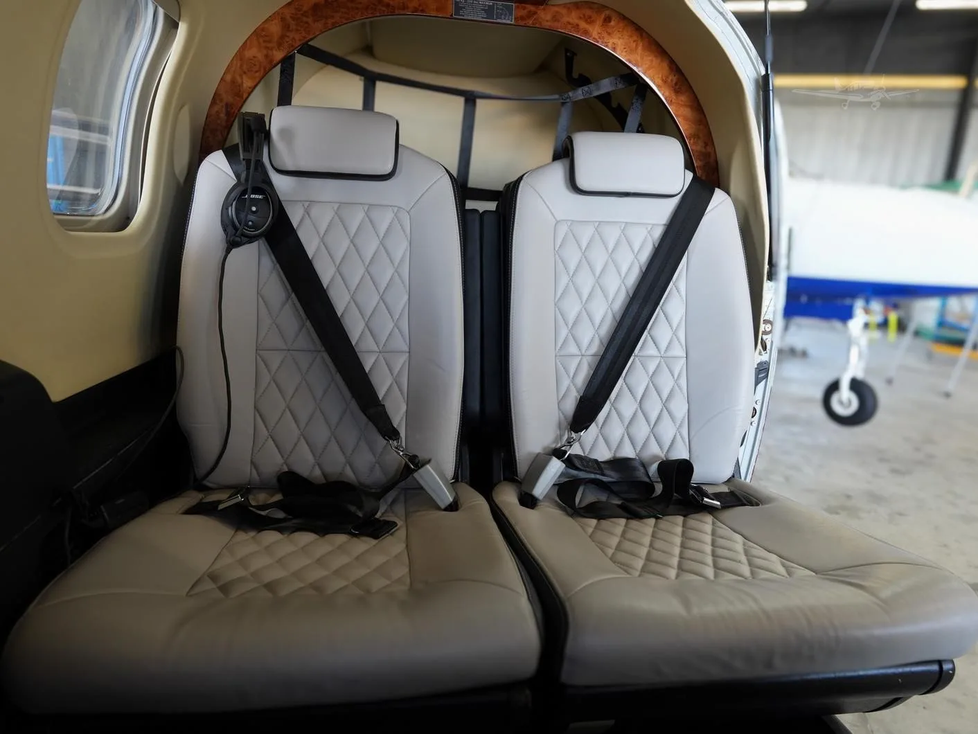Cabin interior of a 2005 DAHER TBM 700C2.