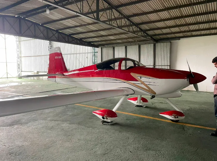 Exterior view of a 2010 Vans Aircraft RV-9A.