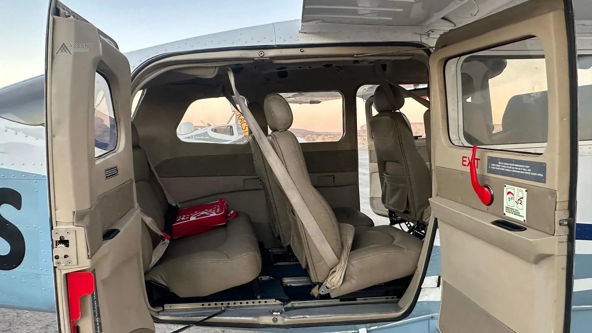 Cabin interior of a 2007 CESSNA TURBO 206H STATIONAIR.