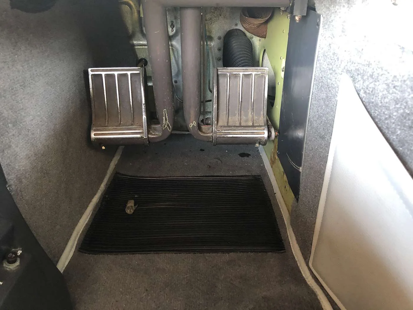 Cabin interior of a 1980 Socata TB10 Tobago.