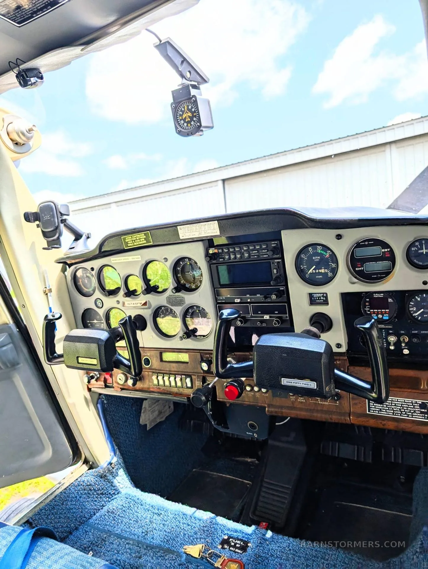 Cockpit and instrument panel of a 1980 Cessna 152/150 TD.
