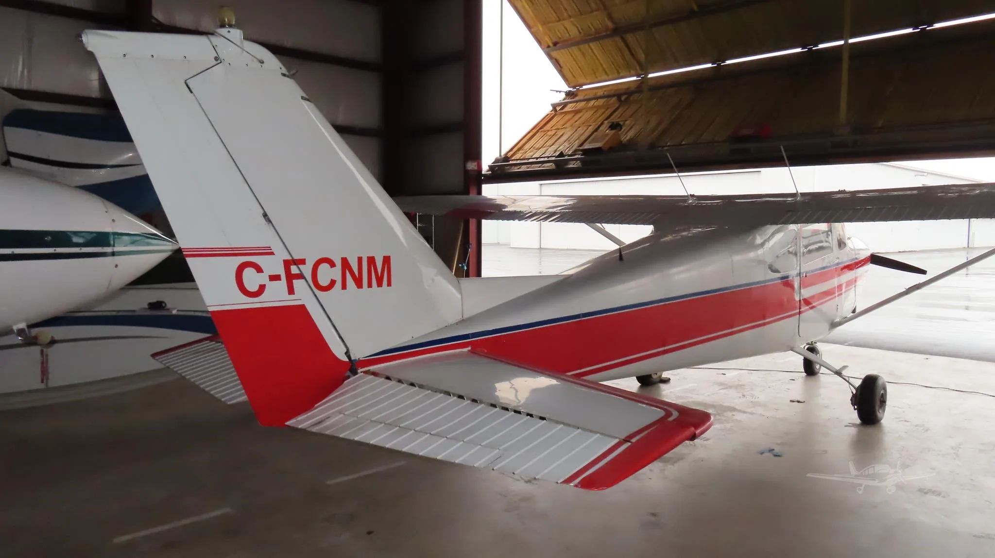 Exterior view of a 1962 CESSNA 172 SKYHAWK, C-FCNM.