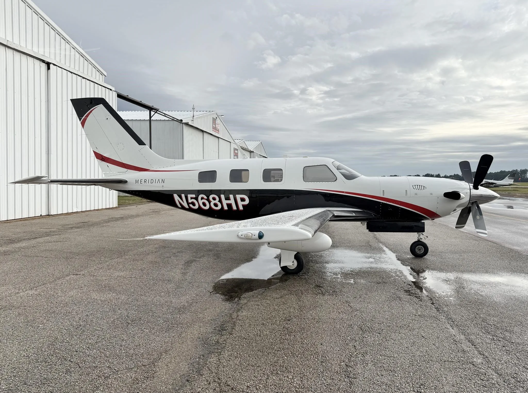 Exterior view of a 2007 PIPER MERIDIAN, N568HP.