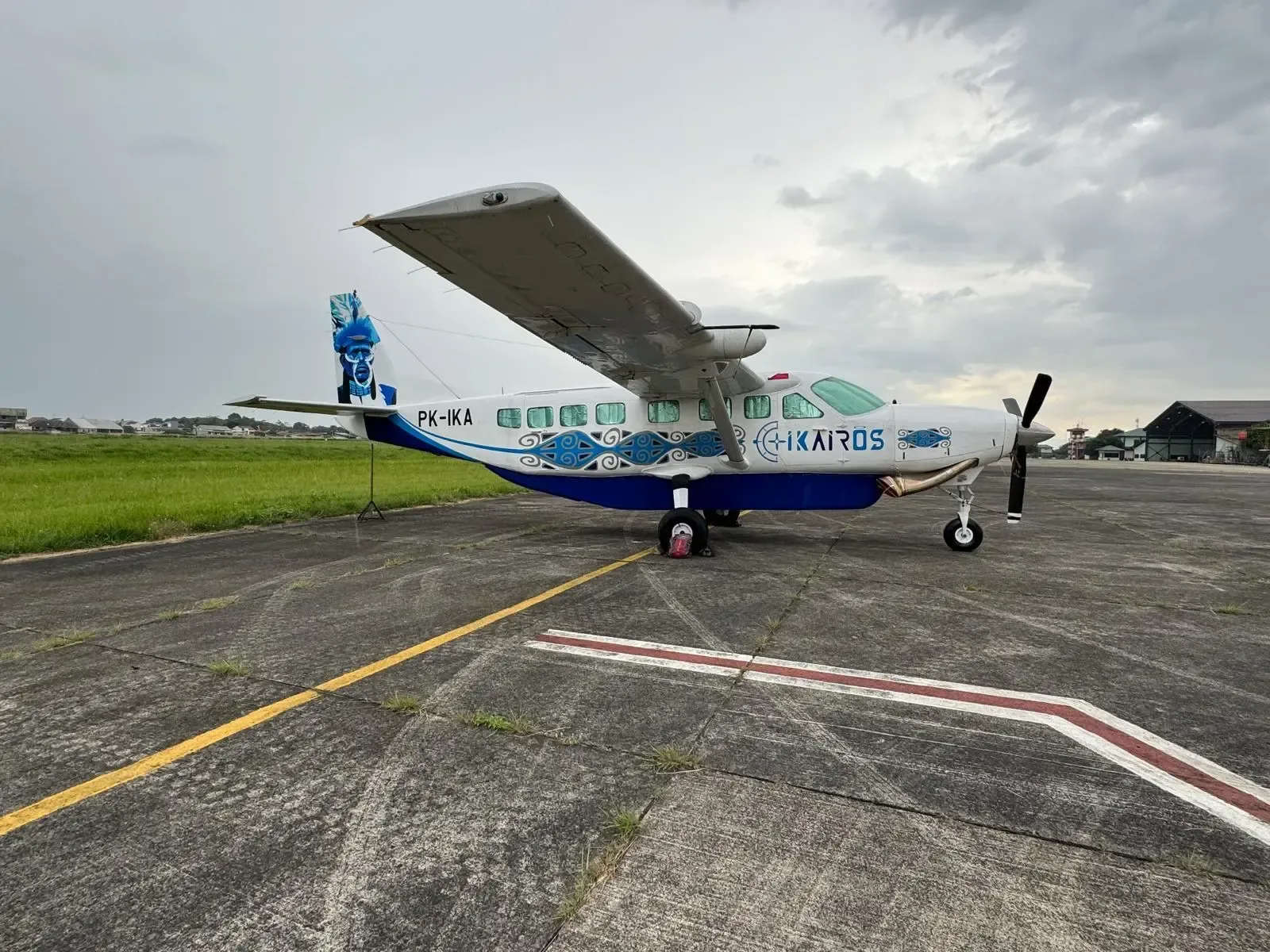 Exterior view of a 2000 Cessna Grand Caravan.