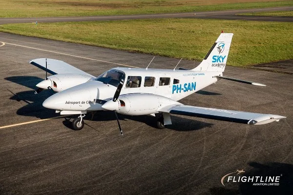 Marketing image of a 1983 Piper Seneca III.
