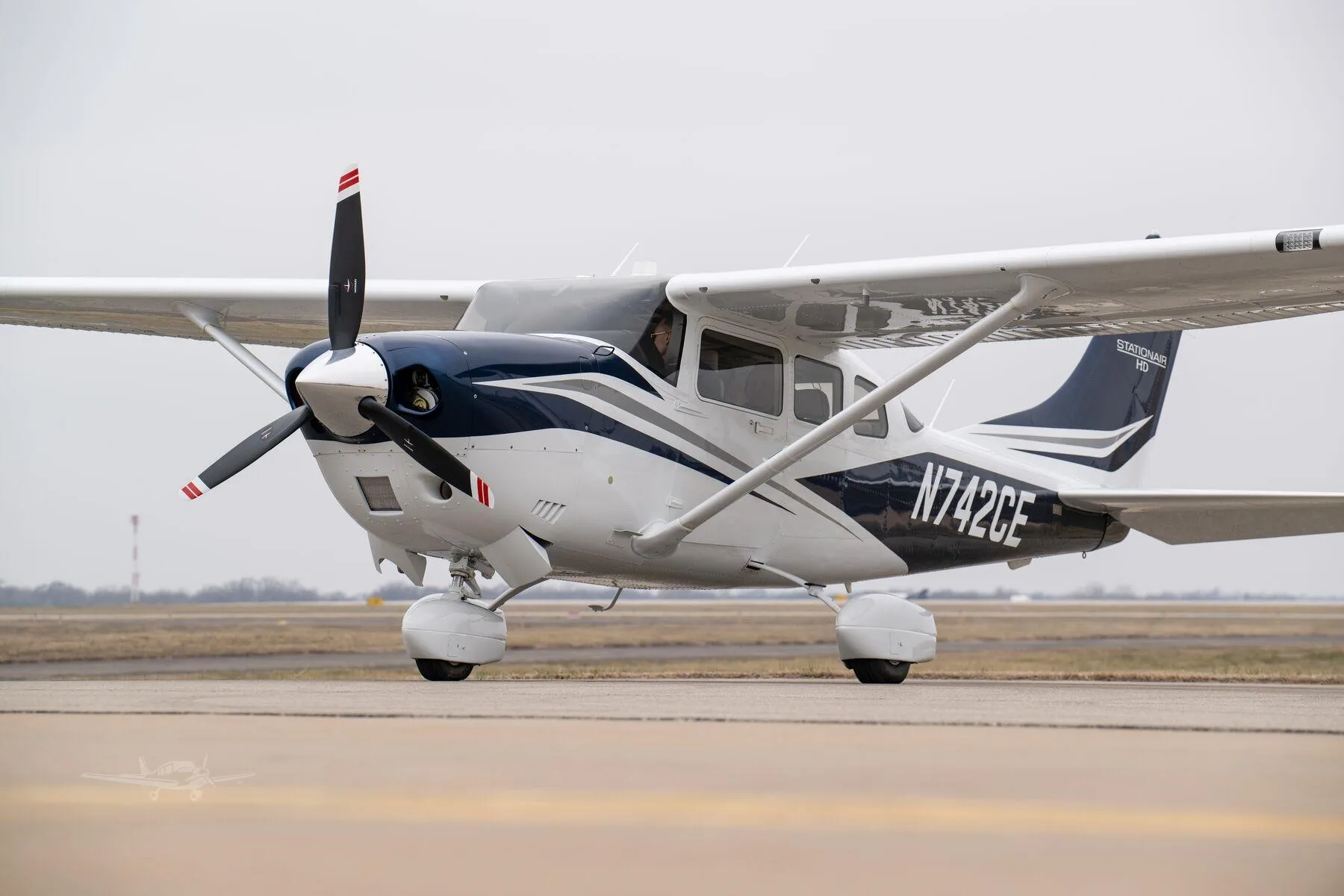 Exterior view of a 2027 CESSNA TURBO 206H STATIONAIR HD.