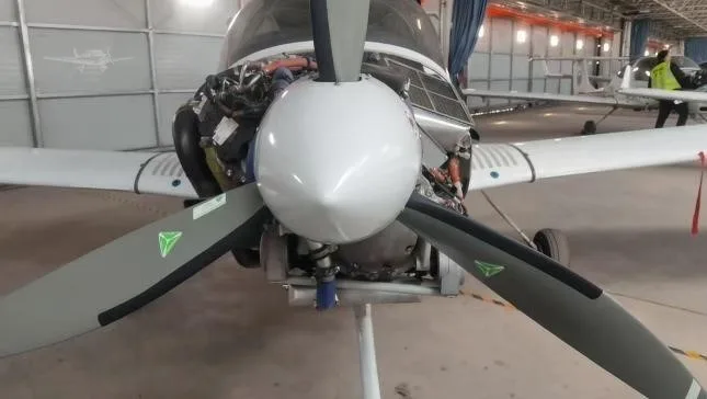 Engine detail of a 2019 DIAMOND DA40 NG.