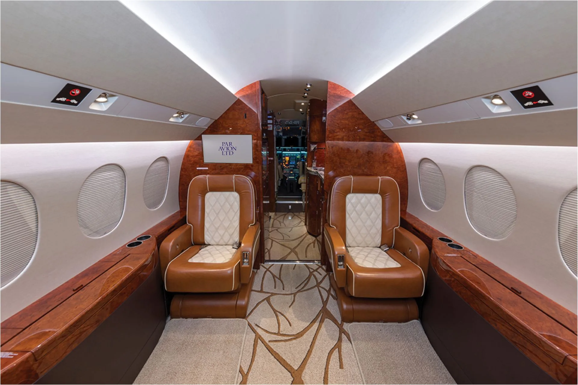 Cabin interior of a 2001 Dassault FALCON 900EX.