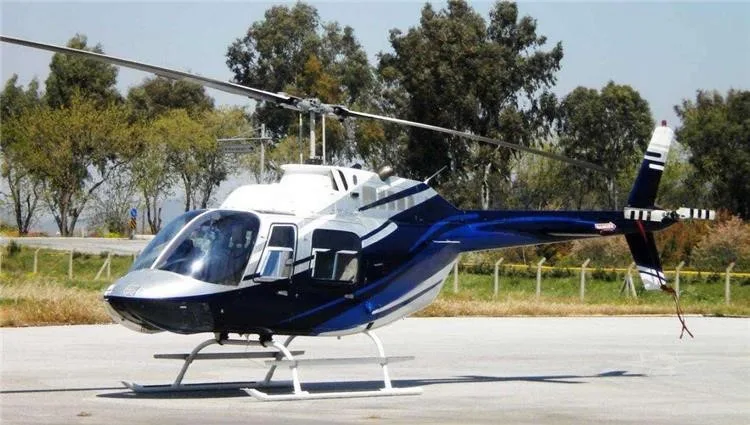 Exterior view of a 2009 BELL 206L-4.