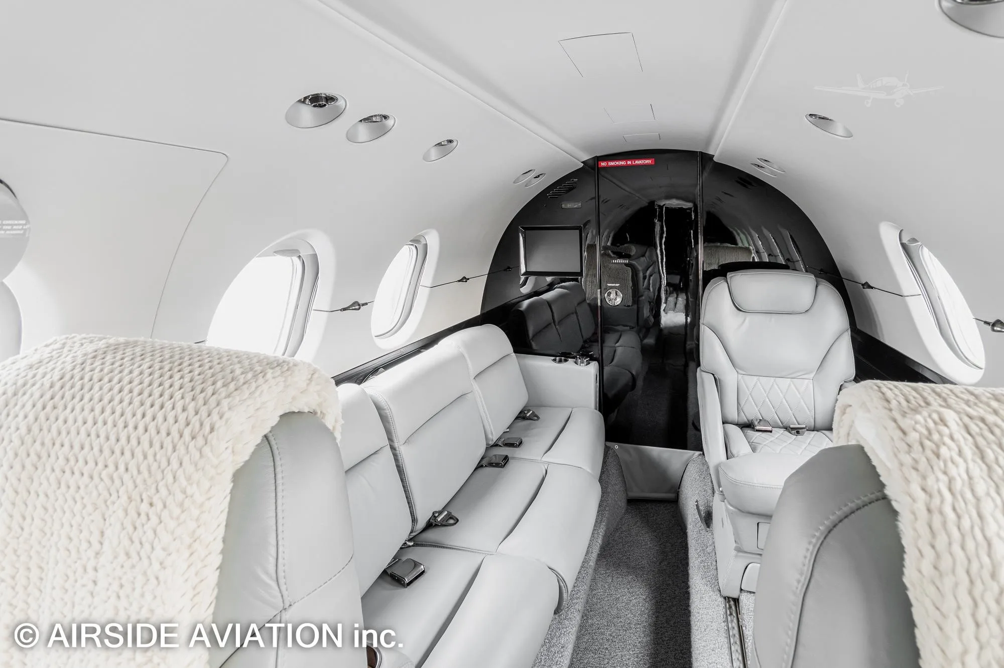 Cabin interior of a 2003 HAWKER 800XP.