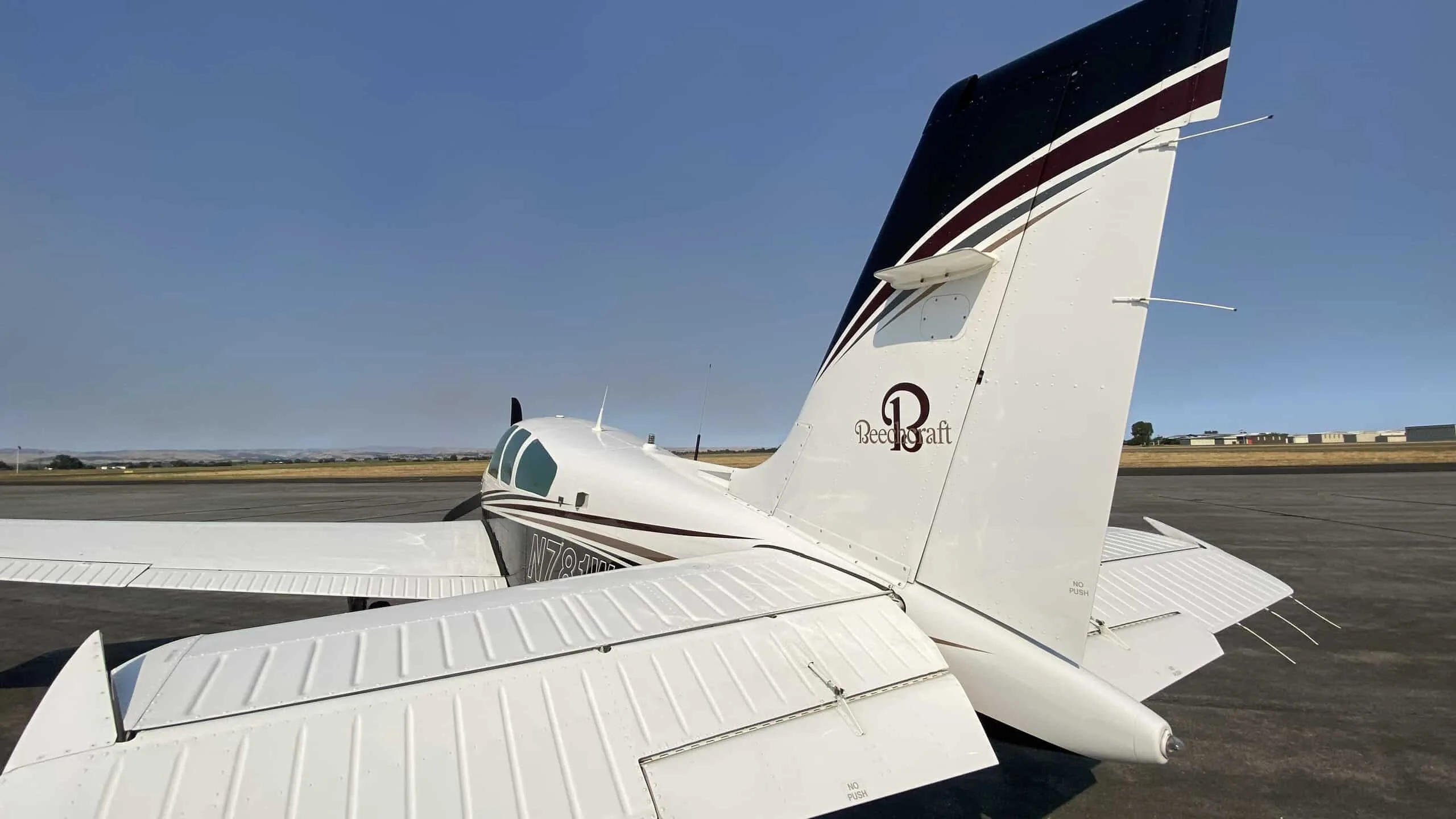 Cabin interior of a 1987 Beechcraft Bonanza F33A.