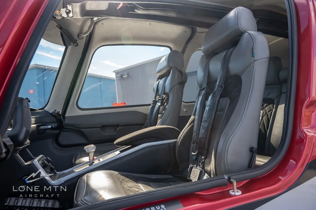 Cabin interior of a 2024 Cirrus SR20 G7.