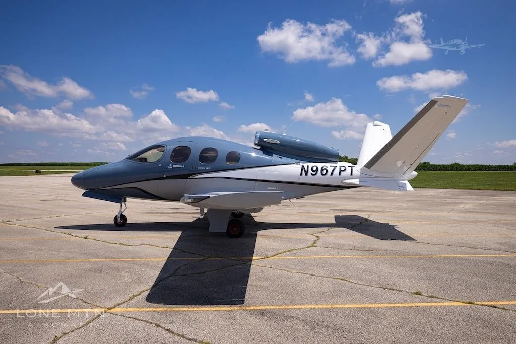 Exterior view of a 2018 CIRRUS VISION SF50, N967PT.