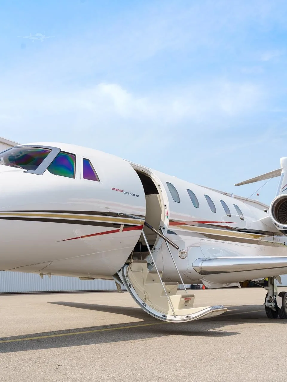 Exterior view of a 1985 CESSNA CITATION III, C-GPAA.