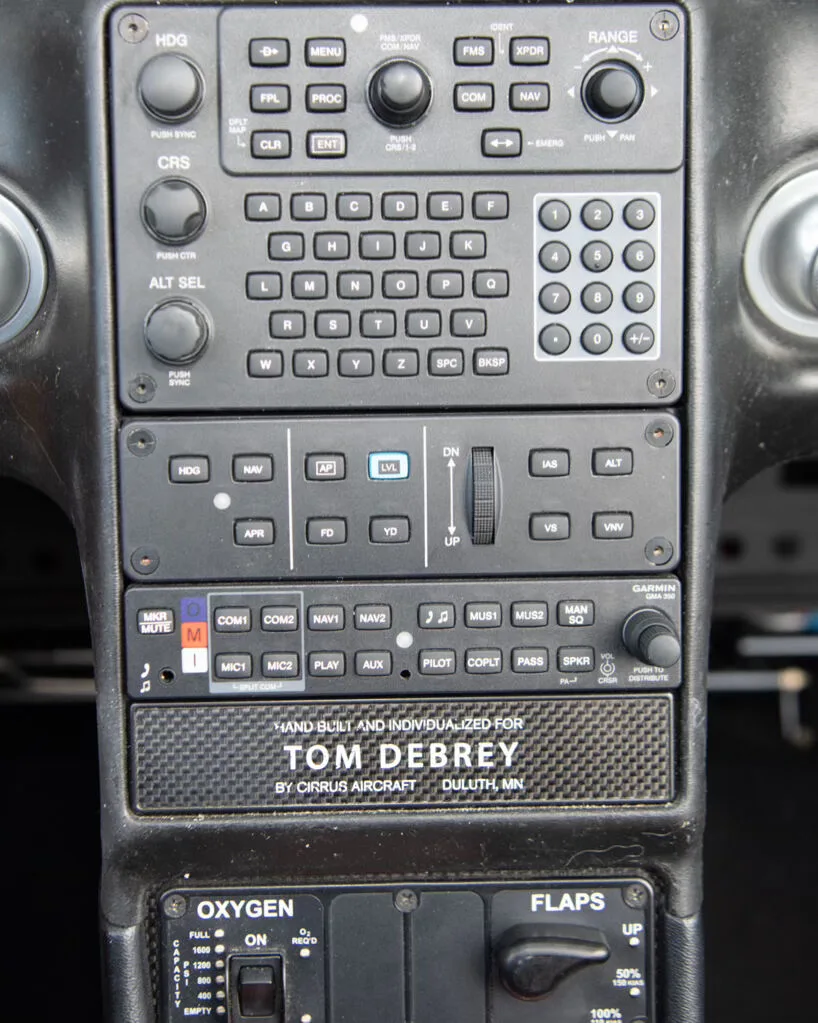 Avionics suite of a 2015 Cirrus SR22-G5 TURBO.