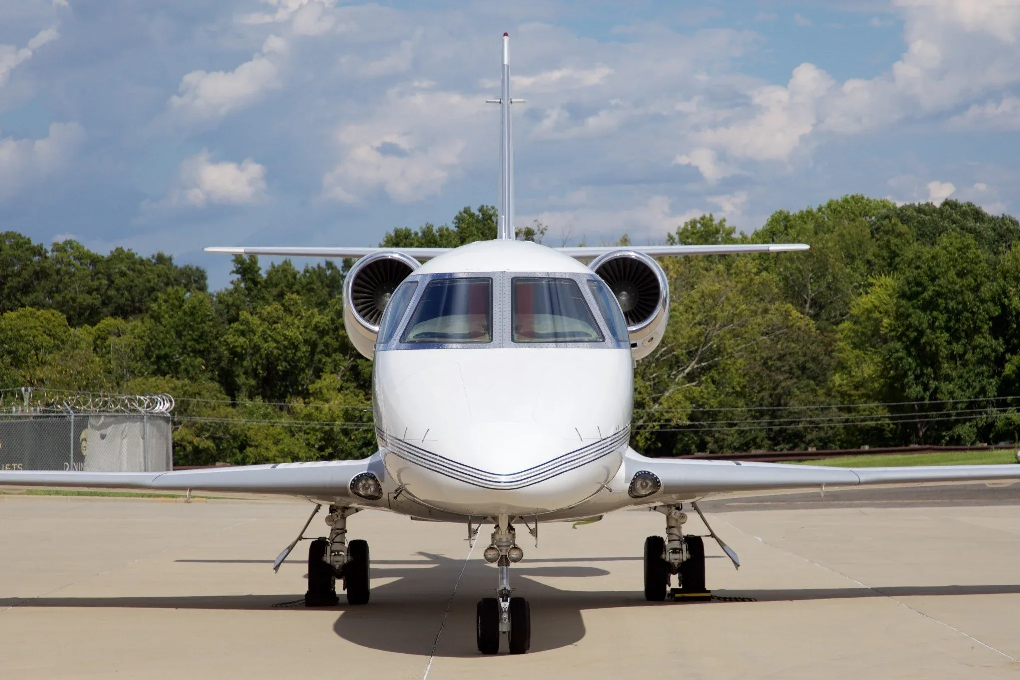 Exterior view of a 2009 Gulfstream G150 — Carolina Jet.