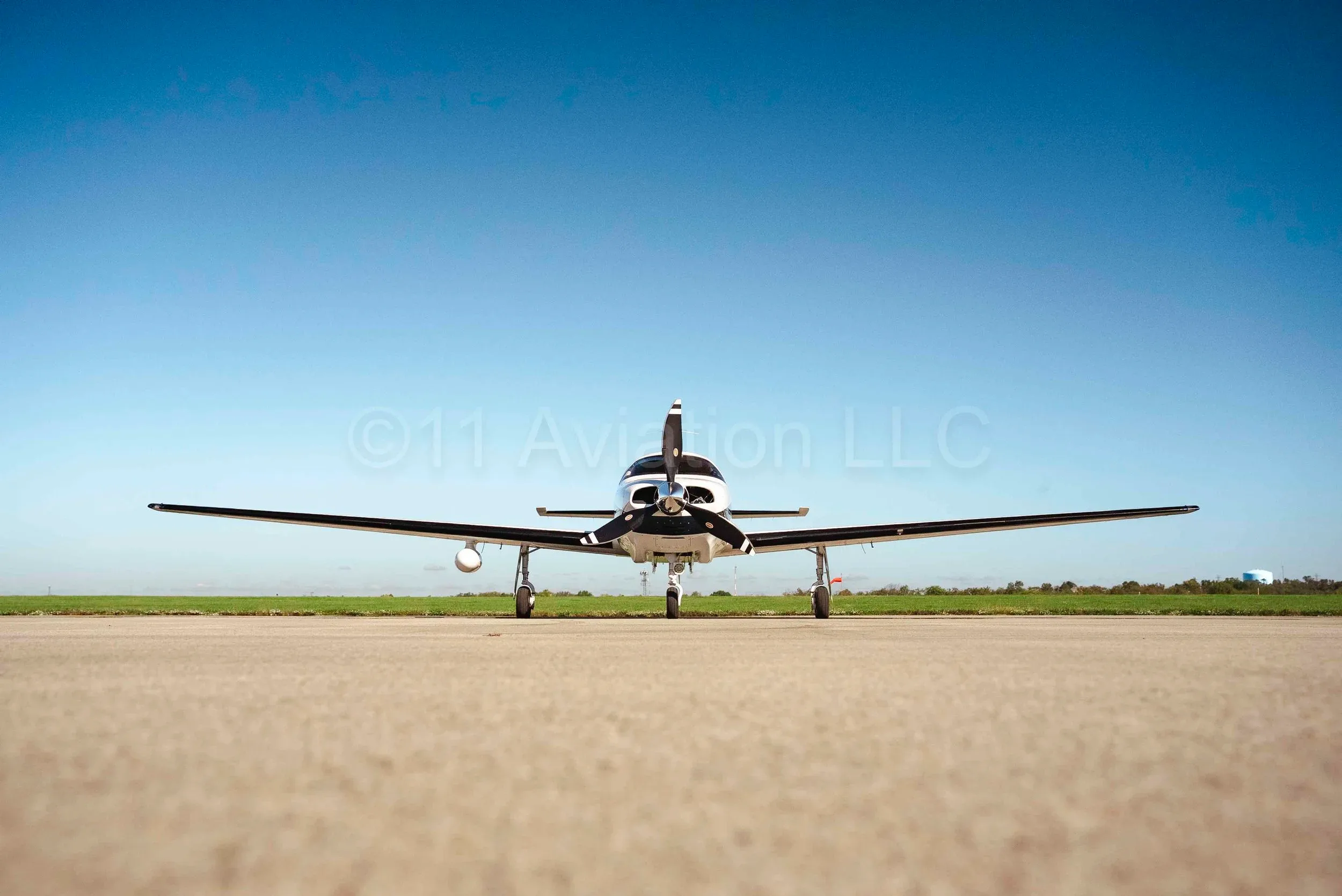 Exterior view of a 2021 Piper M350 (PA-46-350P), N804AF.