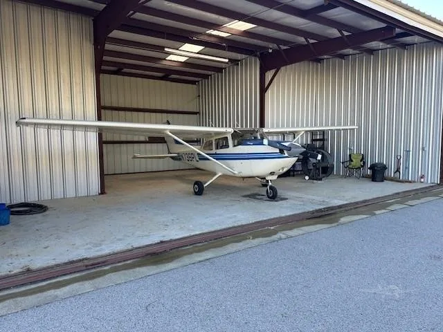 Exterior view of a 1977 CESSNA R172 HAWK XP, N736PL.