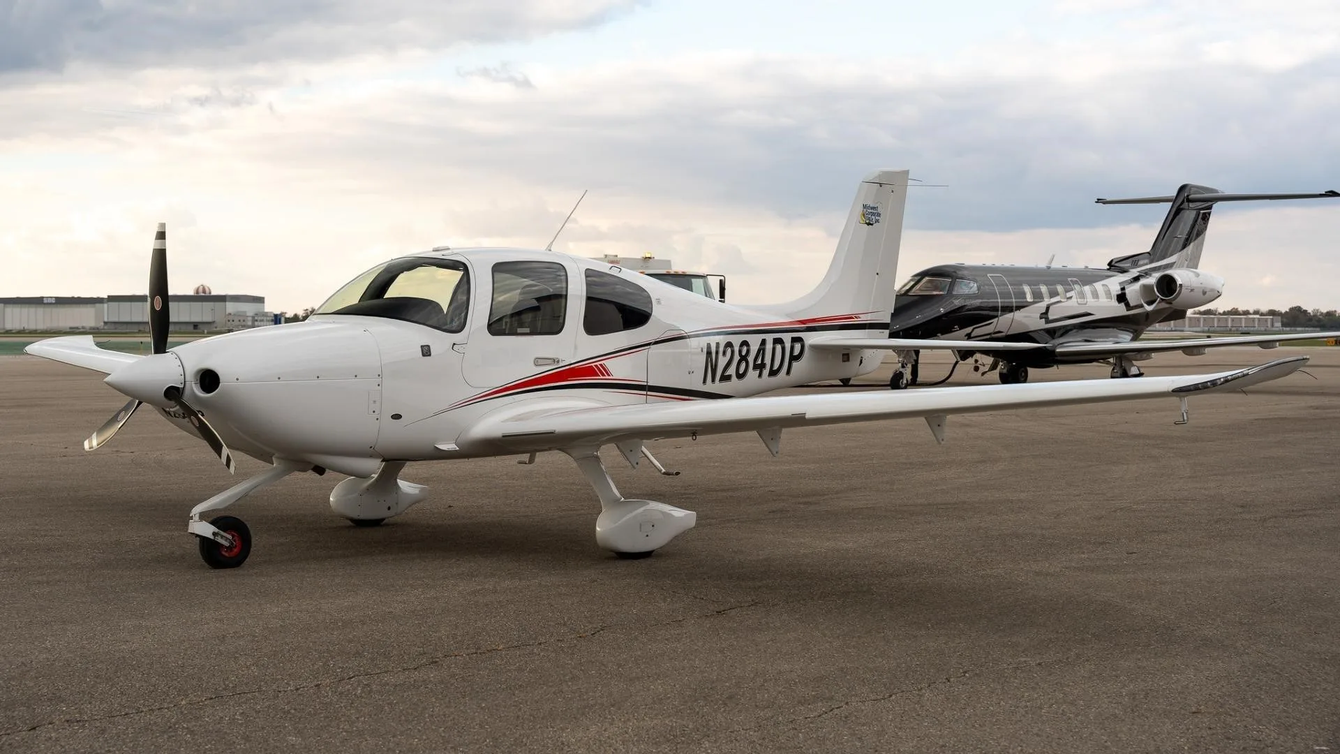 Exterior view of a 2022 CIRRUS SR20-G6, N284DP.
