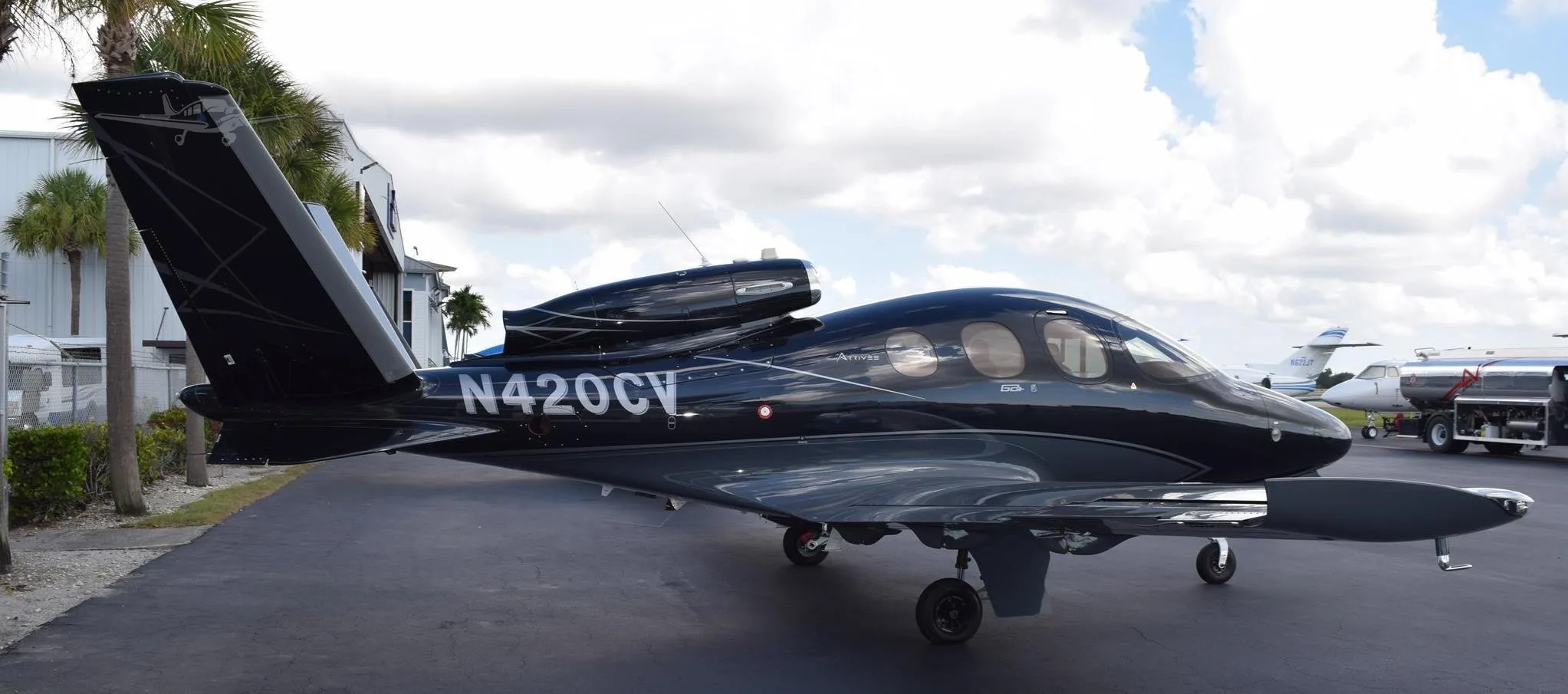Exterior view of a 2022 CIRRUS VISION SF50-G2+, N420CV.