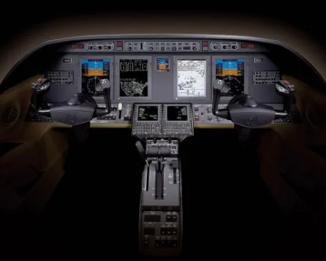Cockpit and instrument panel of a Cessna CJ4.