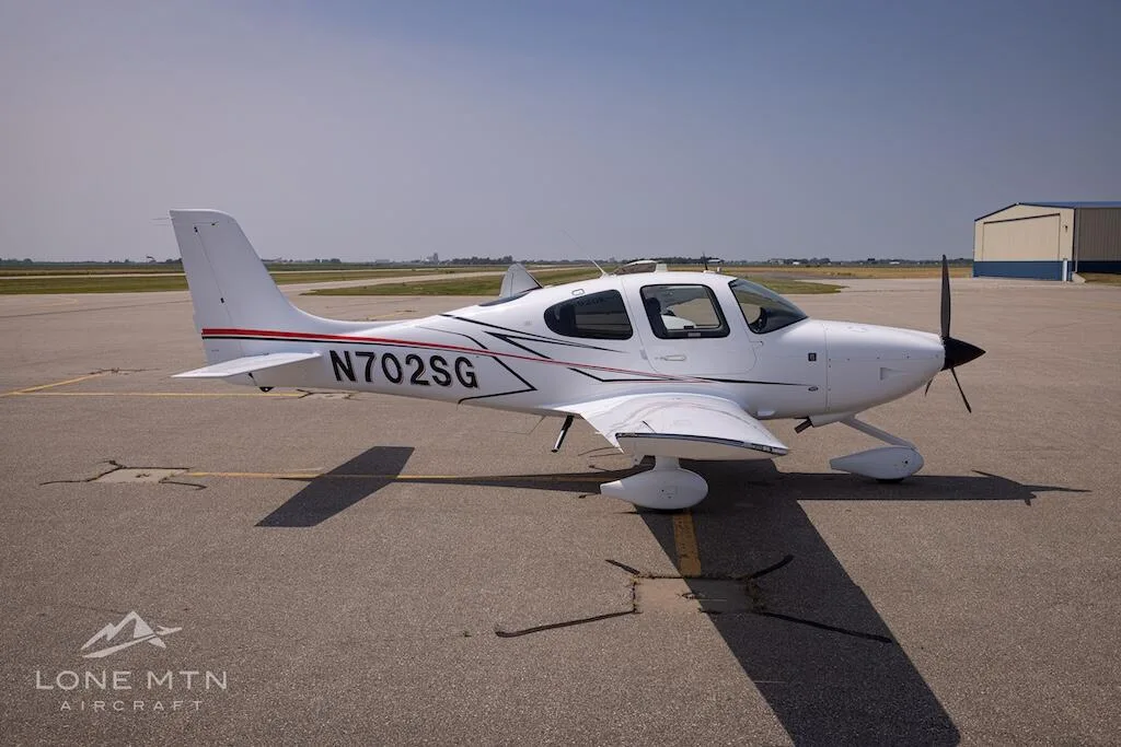 Exterior view of a 2024 Cirrus SR20 G7.