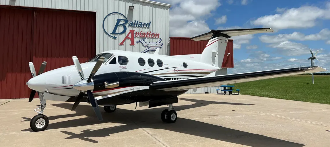 Exterior view of a 1983 Beechcraft King Air F90-1 Blackhawk -135A’s Garmin G600 Raisbeck.