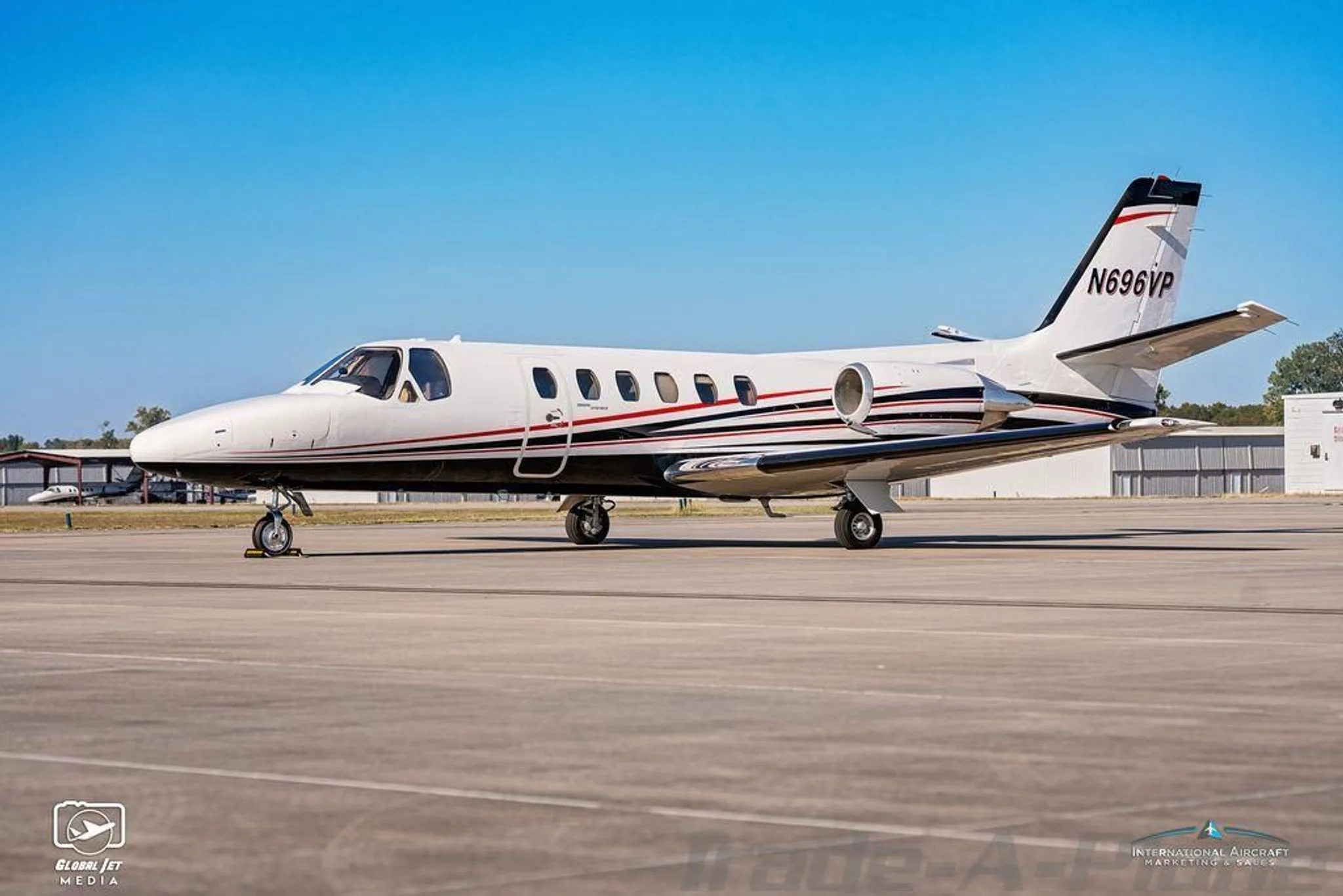 Exterior view of a 1992 CESSNA CITATION II, N696VP.