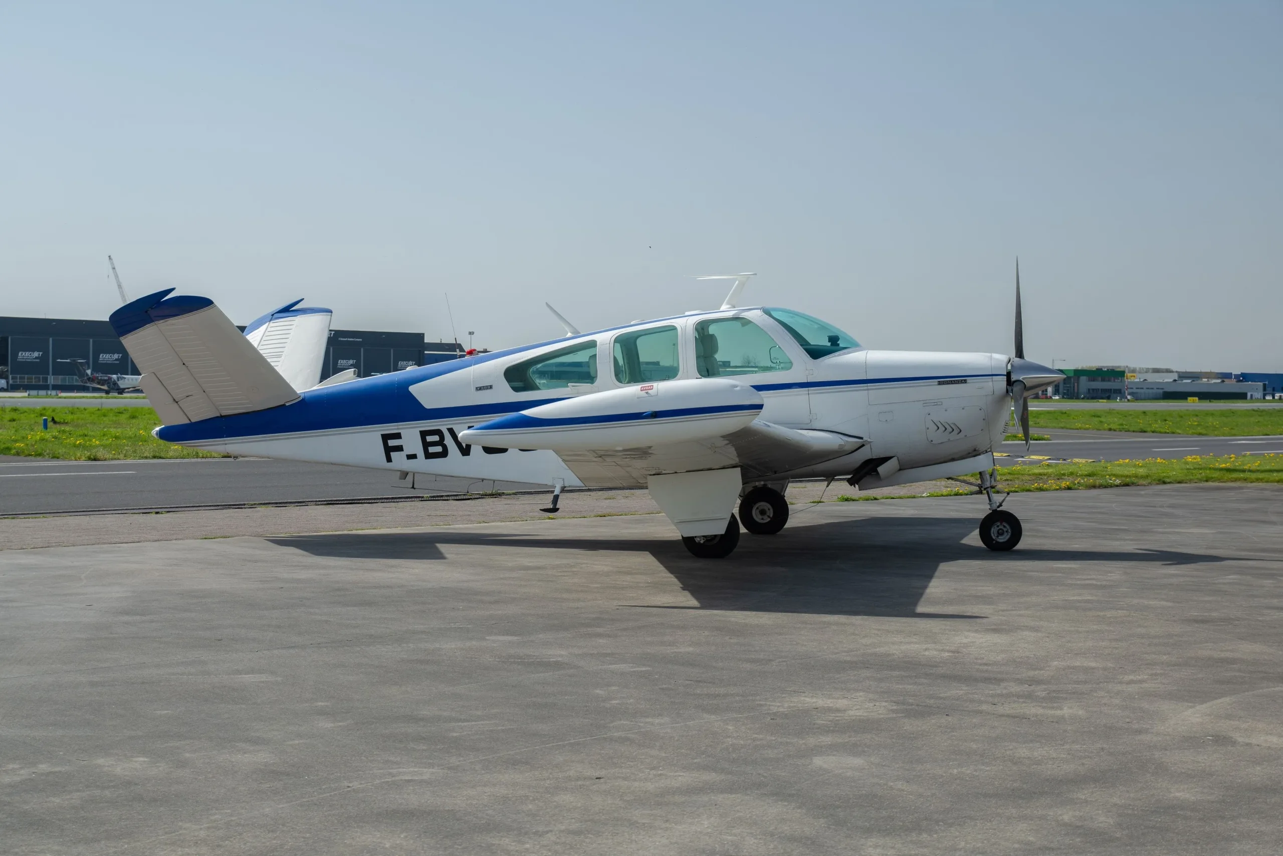Exterior view of a 1971 Beechcraft V35B Bonanza.