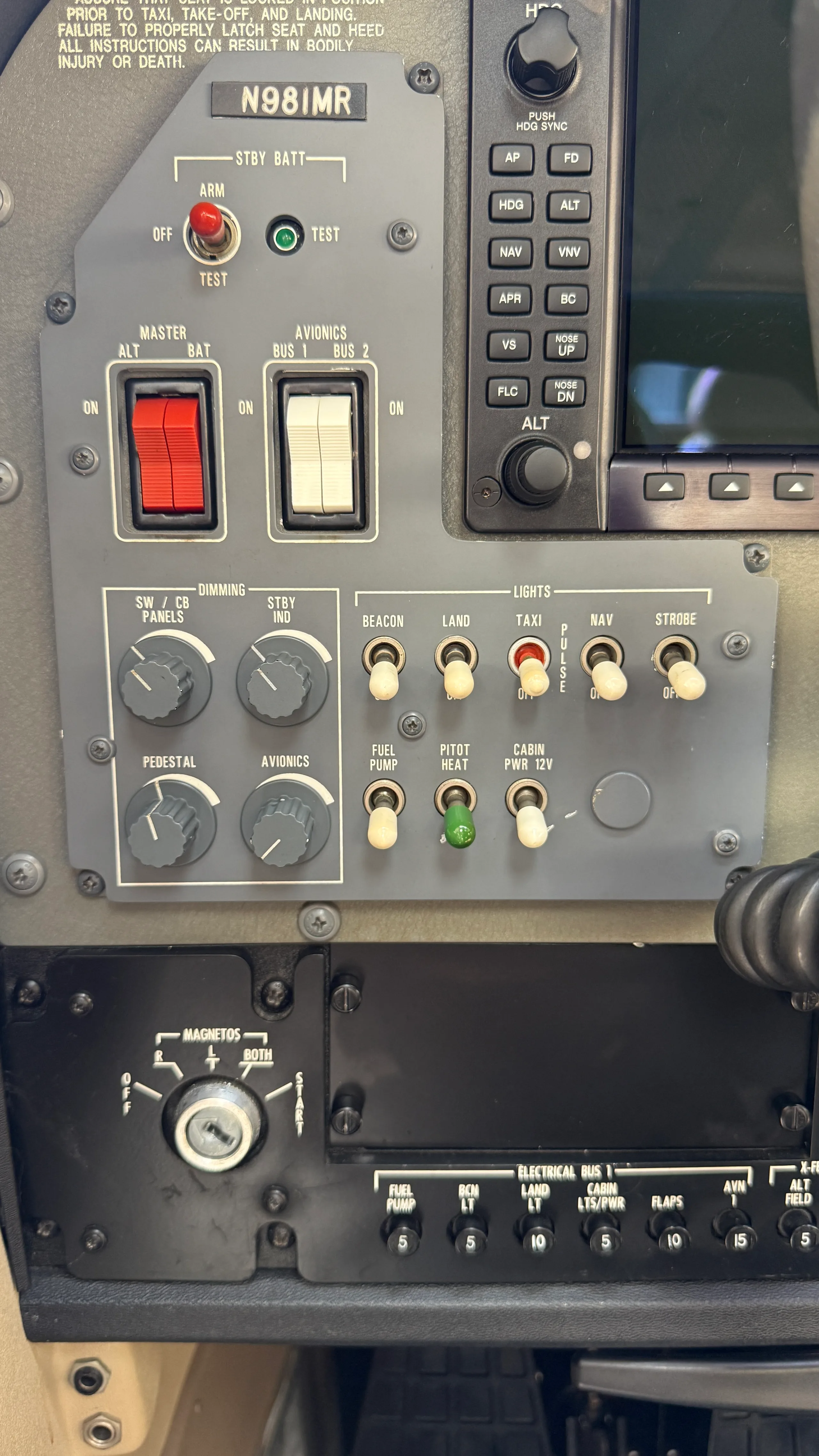 Cockpit and instrument panel of a 2010 Cessna 182T Skylane, 18282212.