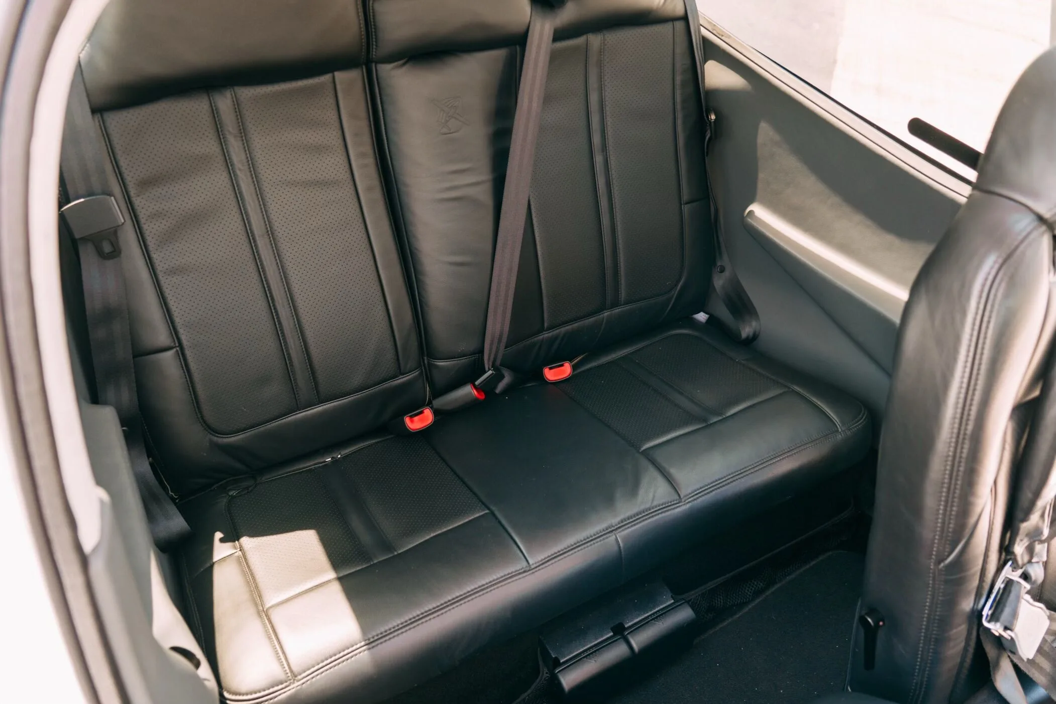 Cabin interior of a 2022 Cirrus SR20-G6.