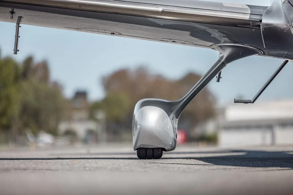 Exterior view of a 2026 CIRRUS SR22-G7+ TURBO GTS, N917JH.