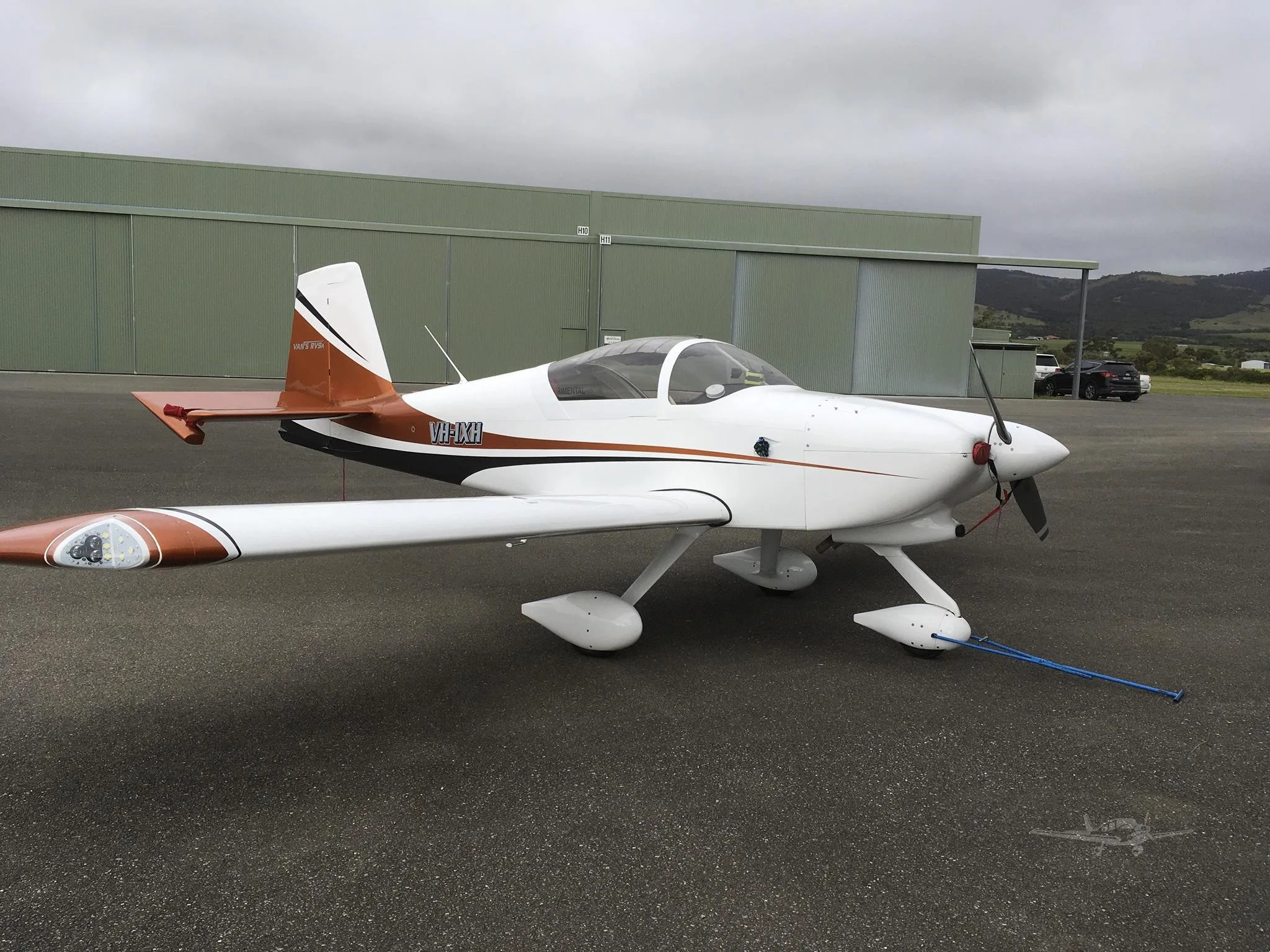 Exterior view of a 2015 VANS RV-9A, VH-IXH.